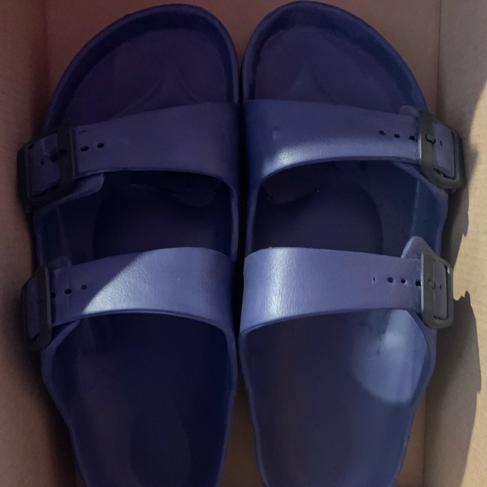 Blue birken slides, size 8.5.